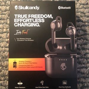 Never opened skull candy wireless headphones
